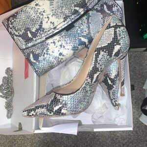 Snakeskin Patterned Women's Pumps